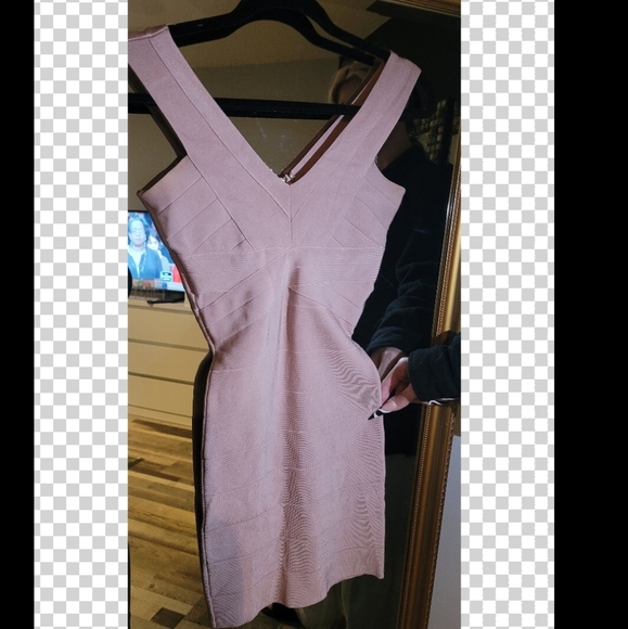 Dress - Picture 2 of 2